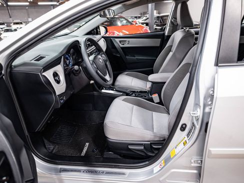 Used 2017 Toyota Corolla LE w/ Body Protection Package FWD image 40