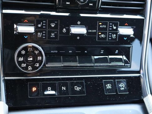 Used 2025 Nissan Armada PRO-4X w/ Pro-4X Premium Package image 29