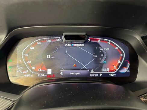 Used 2022 BMW X6 M50i w/ Executive Package image 14