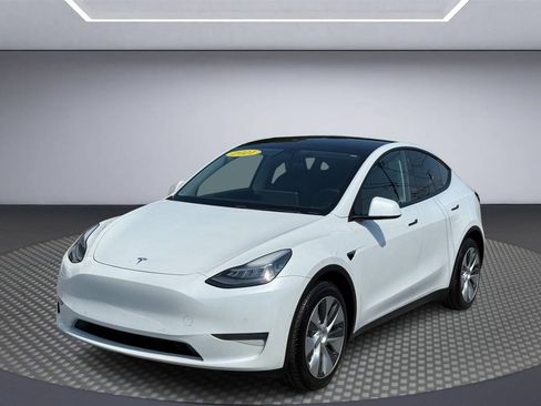 Used 2021 Tesla Model Y Long Range AWD/4WD image 3