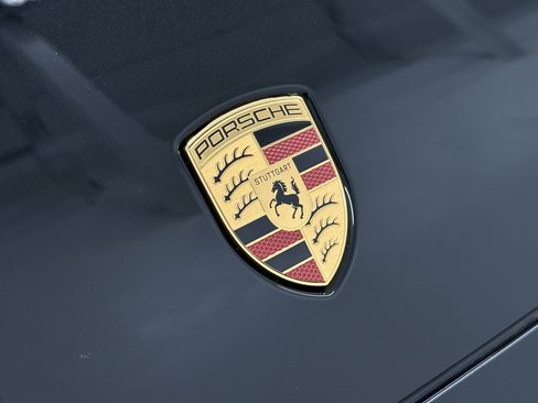 Certified 2025 Porsche Cayenne image 65