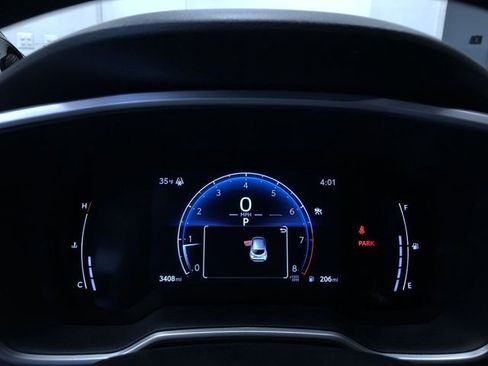 Certified 2025 Toyota Corolla XSE image 30