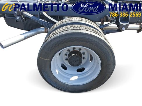 New 2024 Ford F550 4x4 Regular Cab Super Duty image 7
