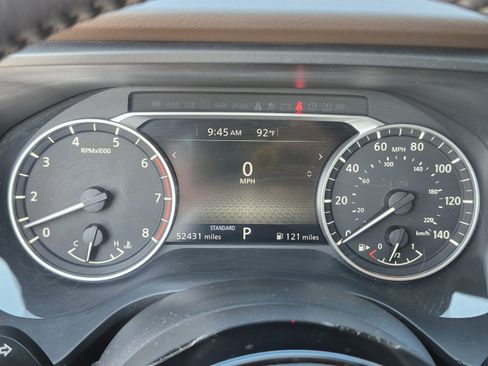Certified 2021 Nissan Rogue SV w/ Premium Package FWD image 34
