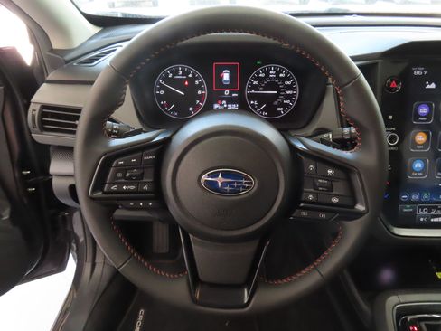 Used 2025 Subaru Crosstrek 2.5i Limited w/ Crosstrek Mirror Package AWD/4WD image 15