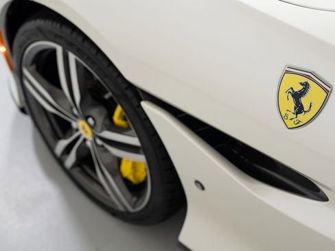 Used 2019 Ferrari Portofino image 50