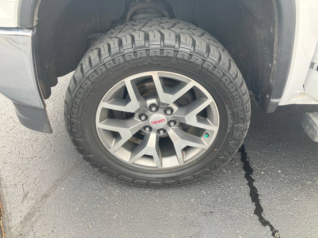 Used 2018 GMC Sierra 1500 SLT AWD/4WD image 30
