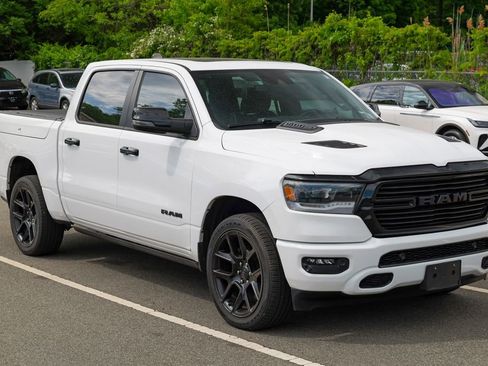 Used 2023 RAM 1500 Laramie AWD/4WD image 12