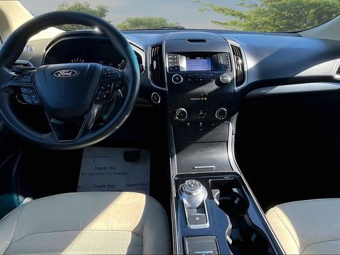 Certified 2019 Ford Edge SE FWD image 15
