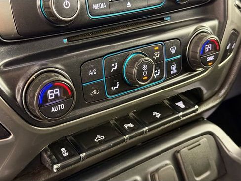 Used 2018 Chevrolet Silverado 2500 LT w/ Midnight Edition AWD/4WD image 16