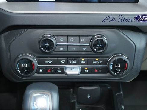 Used 2025 Ford Bronco Outer Banks AWD/4WD image 18