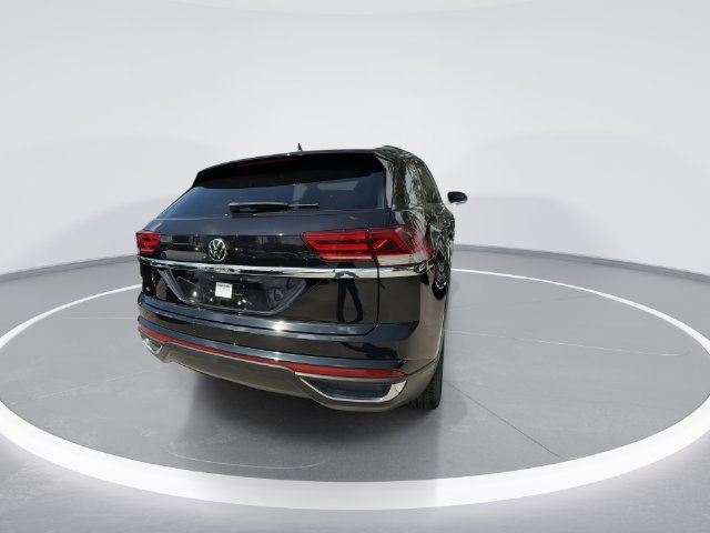 Used 2022 Volkswagen Atlas Cross Sport SE w/ Black Wheel Package FWD image 7