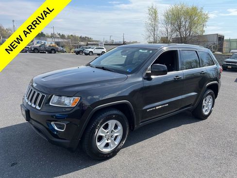 Used 2014 Jeep Grand Cherokee Laredo w/ Quick Order Package 23E AWD/4WD image 5