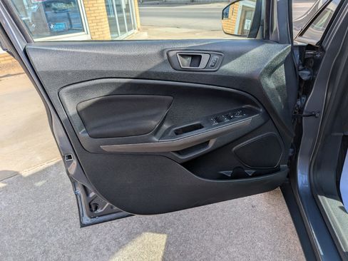 Used 2020 Ford EcoSport SE image 10