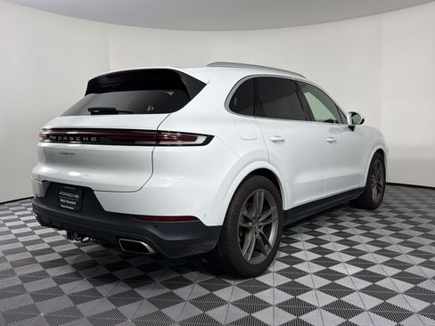 Certified 2024 Porsche Cayenne AWD/4WD image 9