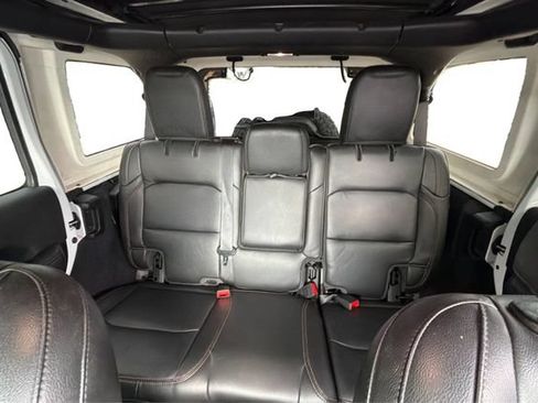 Used 2023 Jeep Wrangler Unlimited Rubicon 392 w/ Xtreme Recon 35" Tire Package AWD/4WD image 12