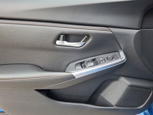 Used 2024 Nissan Sentra SR FWD image 13