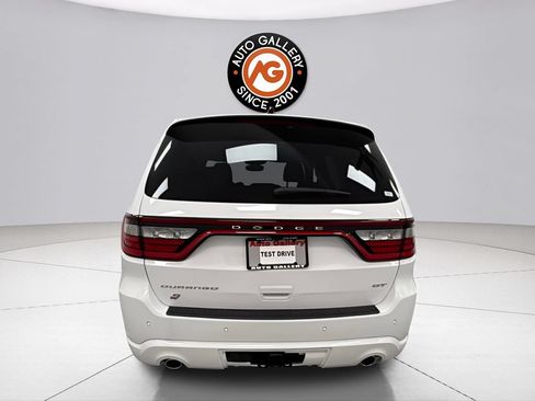 Used 2023 Dodge Durango GT w/ Trailer Tow Group IV AWD/4WD image 3