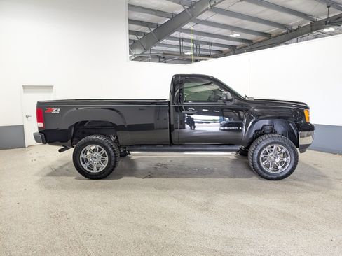 Used 2007 GMC Sierra 1500 SLE w/ SLE/SLT Trailering Package AWD/4WD image 2