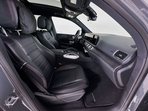 New 2026 Mercedes-Benz GLS 450 4MATIC image 32