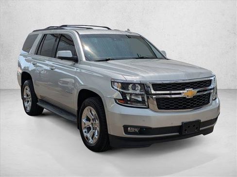 Used 2015 Chevrolet Tahoe LT w/ Luxury Package RWD image 3