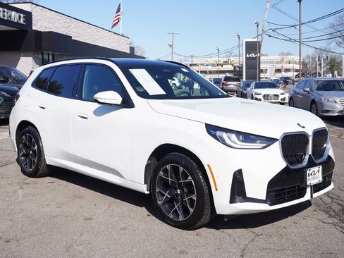 Used 2025 BMW X3 xDrive30i w/ Premium Package image 52