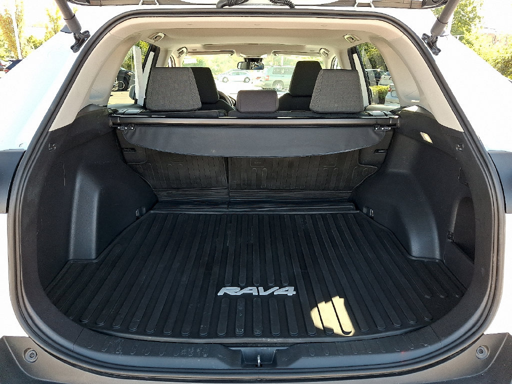 Used 2024 Toyota RAV4 XLE w/ Convenience Package AWD/4WD image 31