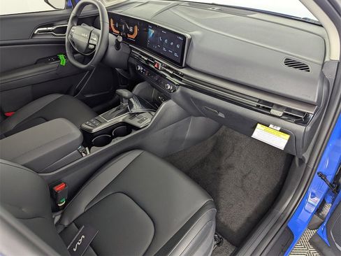 New 2026 Kia Sportage EX image 36