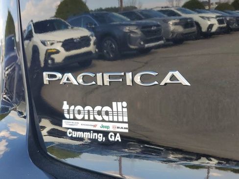 New 2026 Chrysler Pacifica Pinnacle w/ Trailer Tow Group image 8