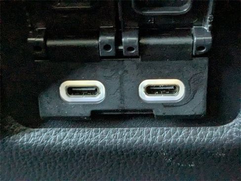 Used 2023 Toyota RAV4 AWD Hybrid image 15