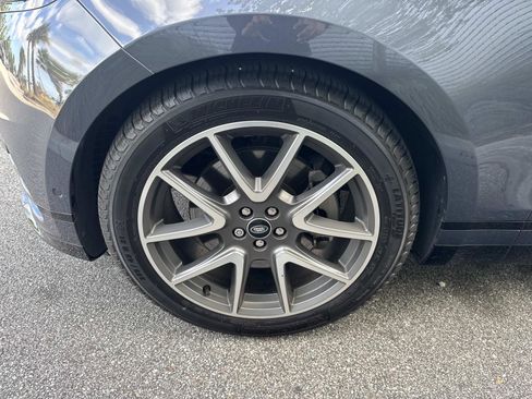 Certified 2026 Land Rover Range Rover Velar Dynamic SE image 14