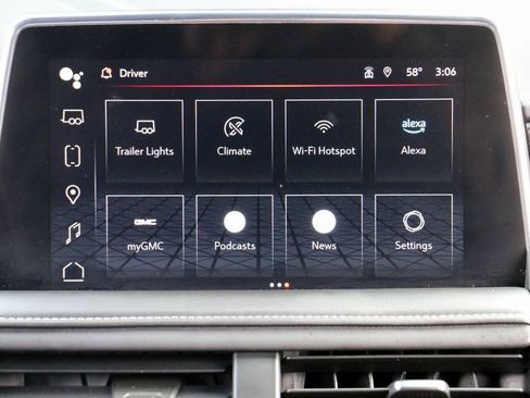 Used 2023 GMC Yukon SLT image 32