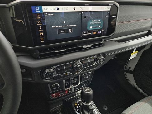 New 2026 Jeep Wrangler Unlimited Rubicon image 17