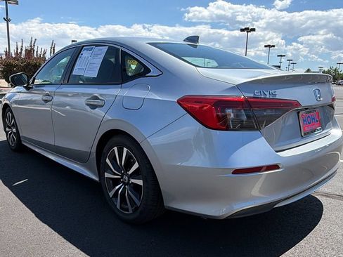 Used 2024 Honda Civic EX image 5