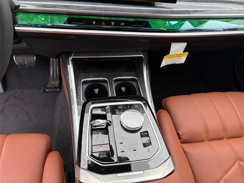 New 2025 BMW 760i xDrive image 11