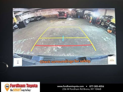 Used 2025 Toyota Tacoma TRD Off-Road AWD/4WD image 26