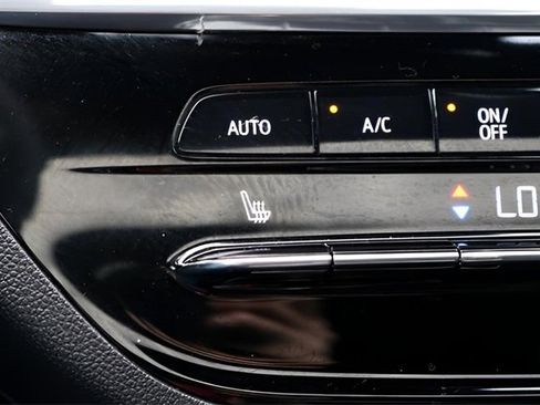 Used 2024 Buick Envista Avenir image 23