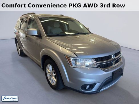 Used 2015 Dodge Journey SXT w/ Flexible Seating Group image 1