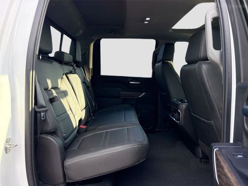 Used 2021 GMC Sierra 3500 Denali w/ Denali Ultimate Package image 31