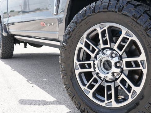 Used 2024 Ford F250 Limited w/ FX4 Off-Road Package AWD/4WD image 2