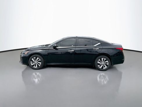 Used 2024 Nissan Altima 2.5 S FWD image 4