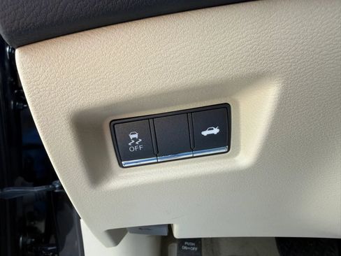 Used 2014 INFINITI Q50 Premium w/ Navigation Package RWD image 19