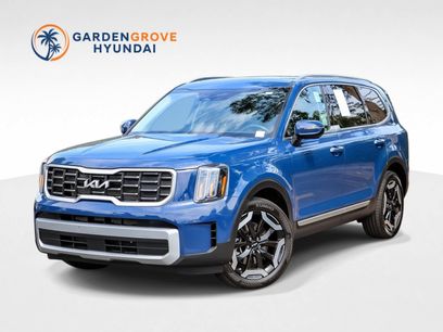 Used 2024 Kia Telluride S w/ S Sunroof Package