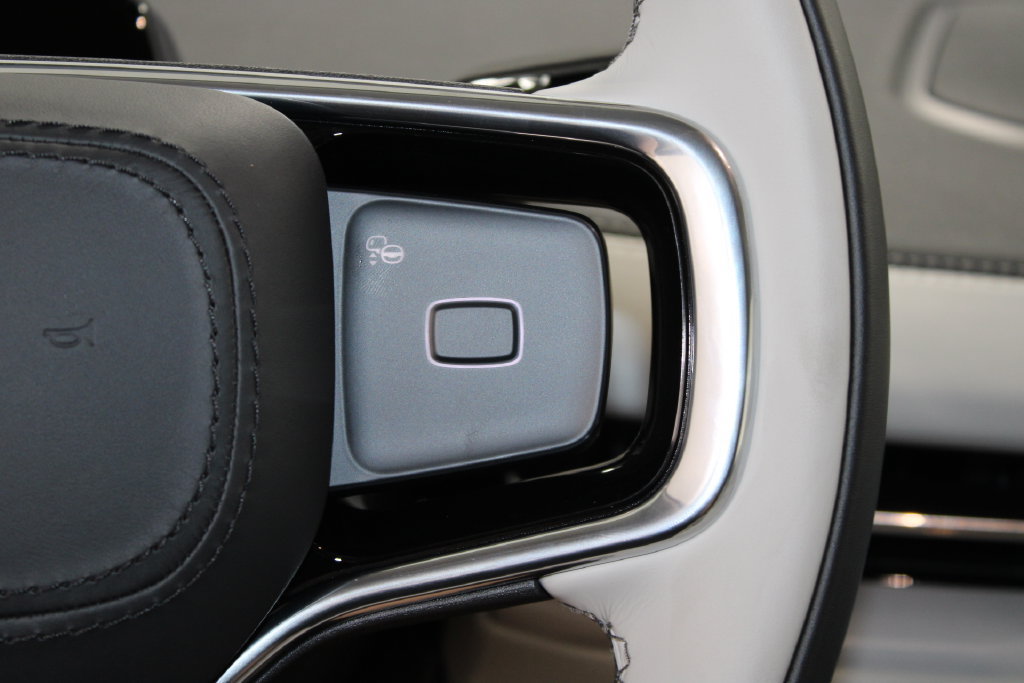 New 2026 Lincoln Navigator Premiere AWD/4WD image 39