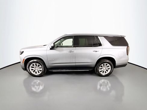 Used 2025 Chevrolet Tahoe Premier AWD/4WD image 4