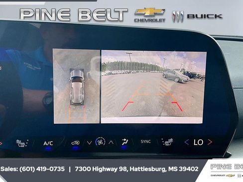 New 2026 Chevrolet Traverse LT w/ Driver Confidence Package FWD image 15