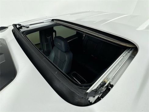 Used 2025 Chevrolet Silverado 3500 High Country w/ High Country Premium Package image 14