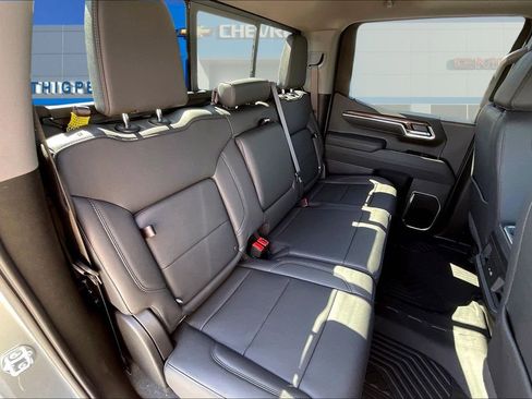 New 2026 Chevrolet Silverado 1500 RST w/ RST All Star Premium Package AWD/4WD image 10