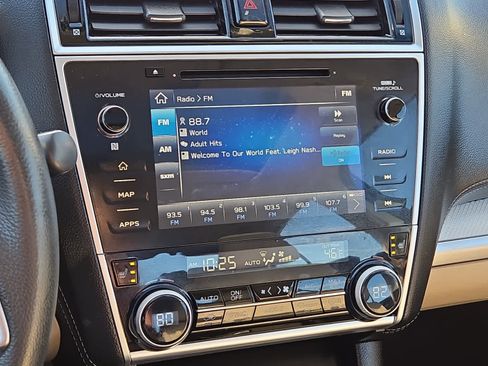 Used 2018 Subaru Legacy 2.5i Premium image 16