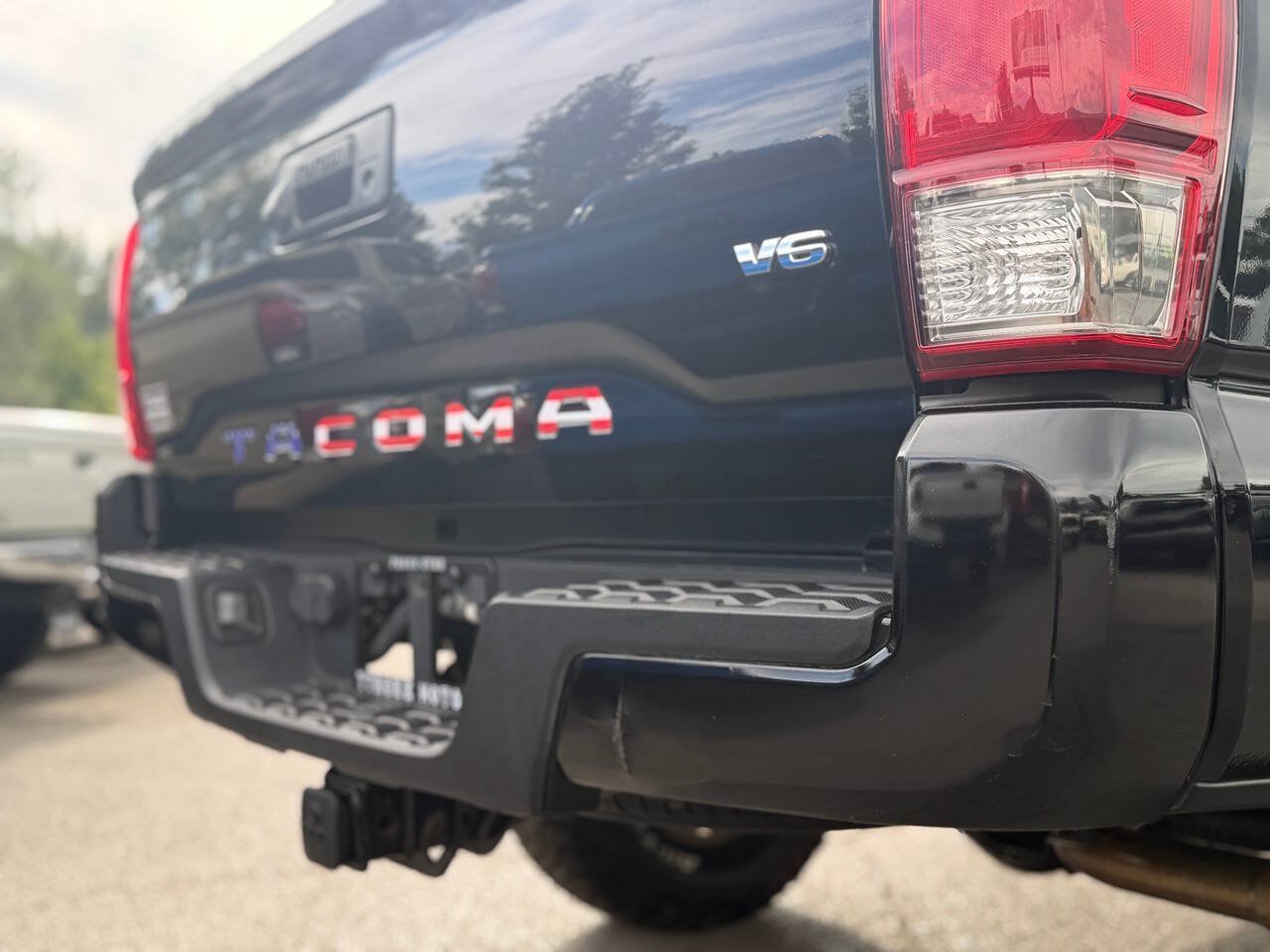 Used 2017 Toyota Tacoma TRD Sport w/ Tow Package AWD/4WD image 99